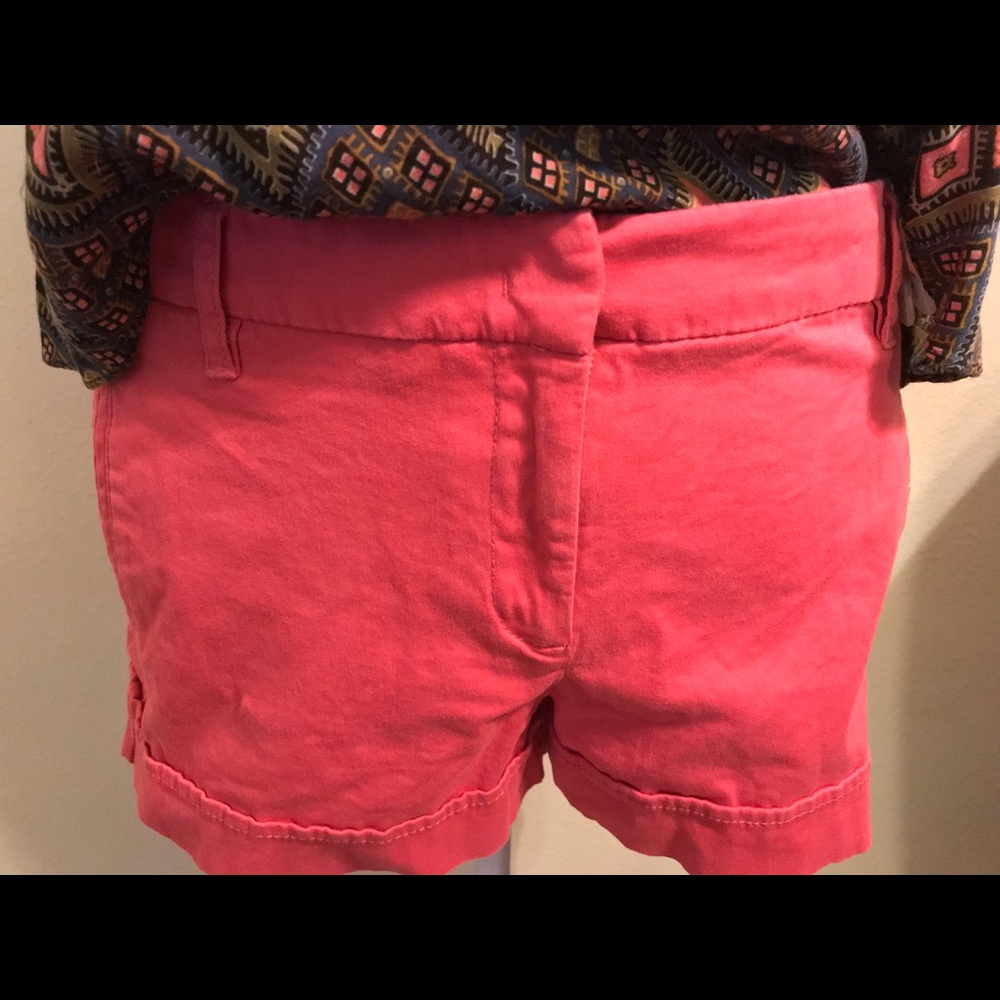 Woman’s shorts Leila Petite size 8P color Pink